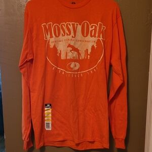 Mossy Oak Orange Long Sleeve Tee for Outdoor Adventures